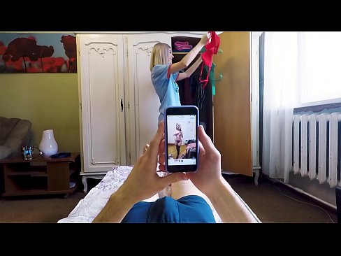 ❤️ La demi-sœur a fait jouir son frère juste avant que maman ne rentre à la maison. ☑ Porno at us fr.verhentai.ru ❌️