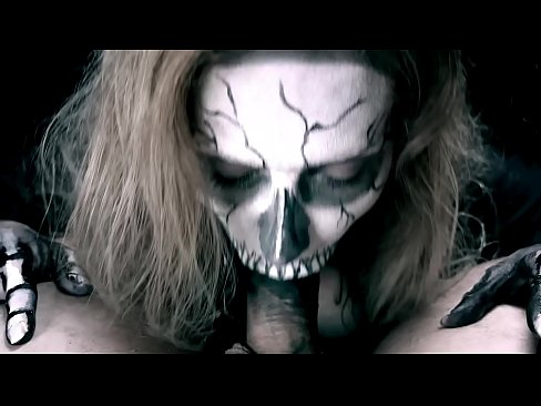 ❤️ Une fille démoniaque suce une bite avec sa bouche noire et avale le sperme. ☑ Porno at us fr.verhentai.ru ❌️